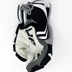 UNDER ARMOUR STRATEGY 2 LACROSSE GLOVES
