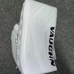 VAUGHN VENTUS SLR2 INTERMEDIATE GOALIE BLOCKER