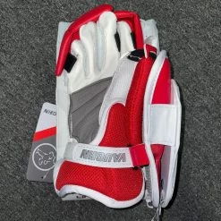 VAUGHN VENTUS SLR2 JUNIOR GOALIE BLOCKER